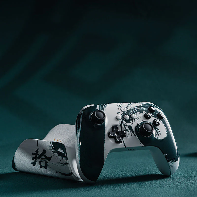 8bitdo Ultimate Bluetooth Controller 10th Anniversary Limited Edition w/ Protective Case - Image 8