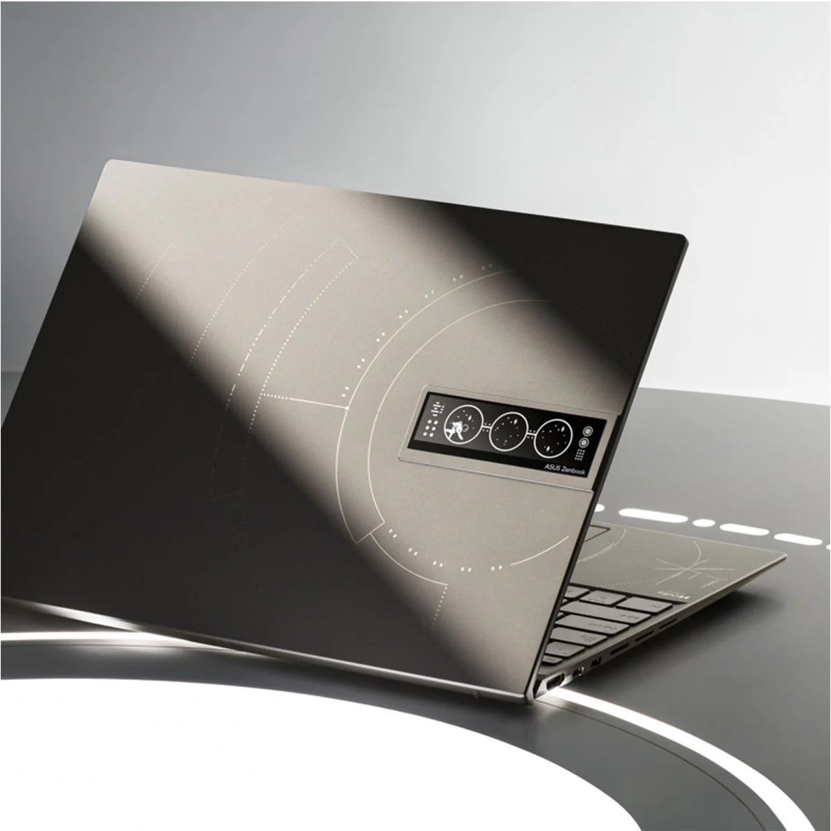 Asus Zenbook 14X OLED Space Edition UX5401ZAS-KN016WS Laptop (Zero-G Titanium) | 14", 2.8K (2880 x 1800) OLED | i7-12700H | 16GB RAM | Intel Iris Xᵉ Graphics | 1TB SSD | Windows 11 Home | MS Office H&S 2021 | Sleeve | Asus BP1504 Casual Backpack - Image 9
