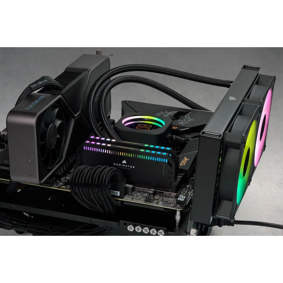 CORSAIR Dominator Platinum RGB 32GB (2x16GB) DDR5 DRAM 5600MHZ C36 Memory Kit (Black) (CMT32GX5M2B5600C36) - Image 8