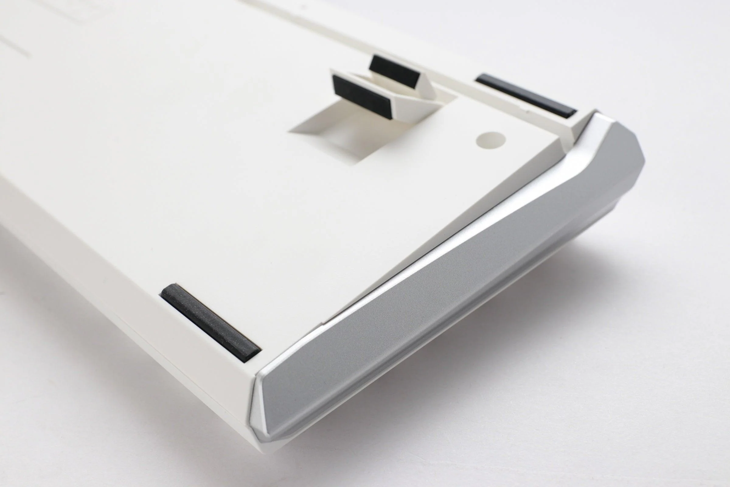 Ducky One 3 Pure White TKL 80% Hotswap RGB Double Shot PBT Mechanical Keyboard (Cherry RGB Brown) (DKON2187ST-BUSPDPWWWSC1) - Image 4