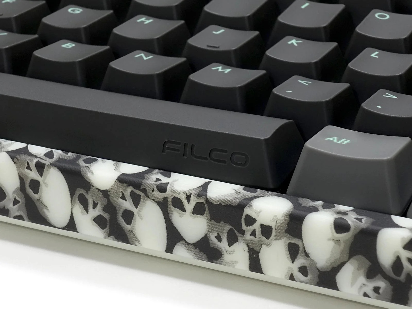 Filco Majestouch Lumi S Tenkeyless Double Shot PBT 87 US ASCII Mechanical Keyboard Lumi Skull (MX Red Switch) (FKBN87MRL/ECSP2LS) - Image 12
