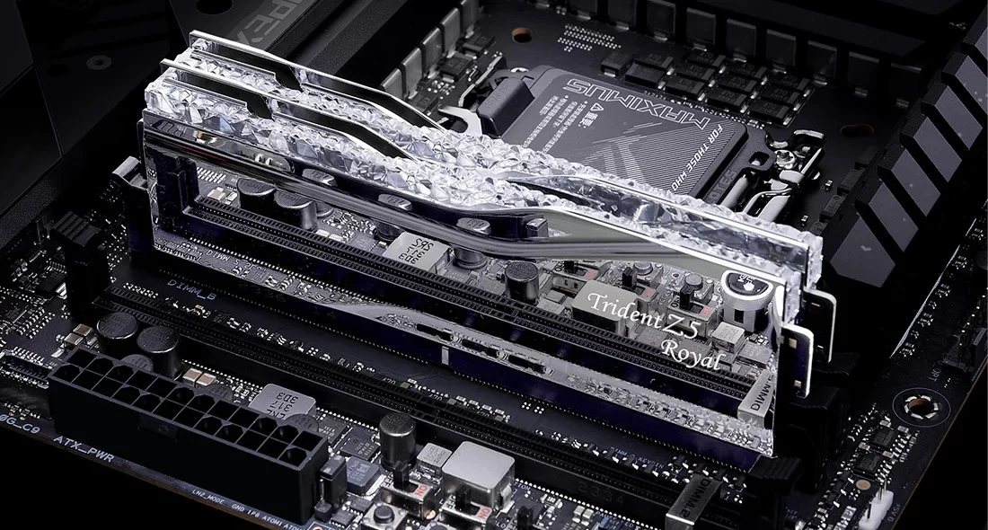 G. Skill Trident Z5 Royal 32GB (2x16GB) DDR5 6400MHz CL32-39-39-102 1.40V Intel Xmp Desktop Memory (Silver) (F5-6400J3239G16GX2-TR5S) - Image 4