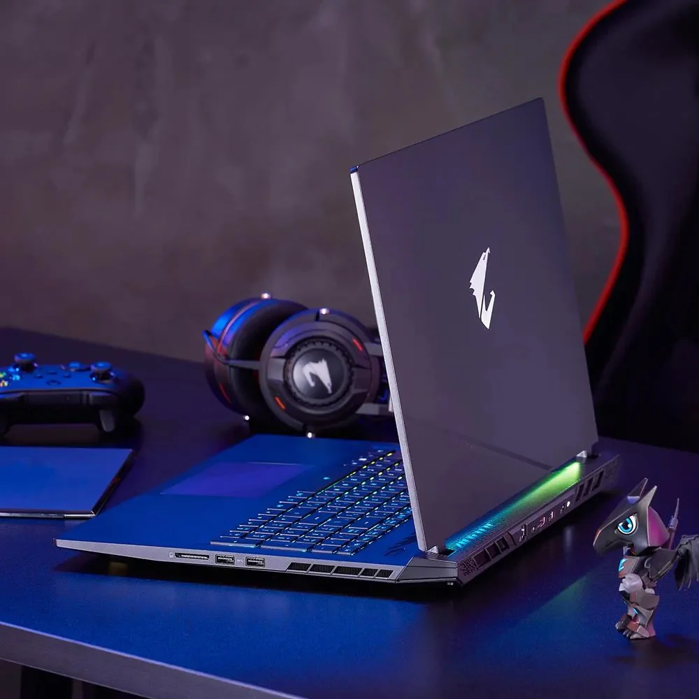 Gigabyte Aorus 17 BSF-73PH654SH Gaming Laptop (Black) | 17.3" QHD (2560x1440) 240Hz | i7 13700H | 16GB RAM | RTX 4070 | 1TB SSD | Windows 11 Home | Gigabyte Aorus G2 Backpack - Image 15
