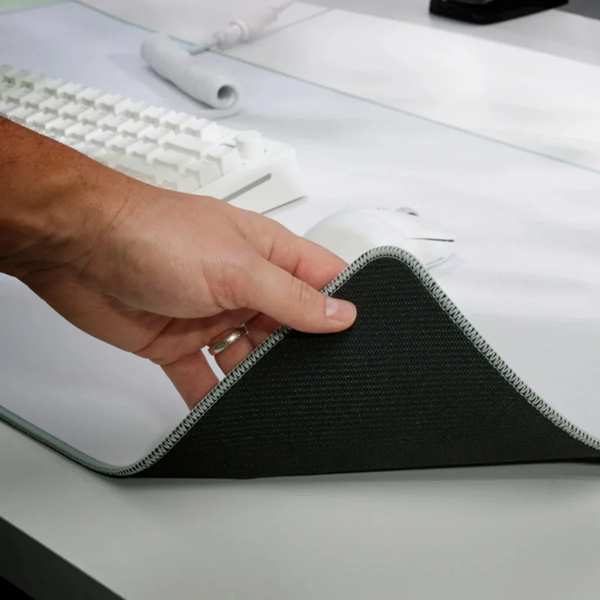 Glorious GMP 2 Large Extended Stitched Cloth Gaming Mousepad (Black, White) - Image 8