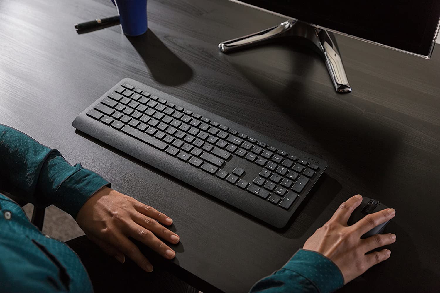 Microsoft 900 Wireless Desktop Keyboard Mouse Combo (PT3-00027) - Image 7