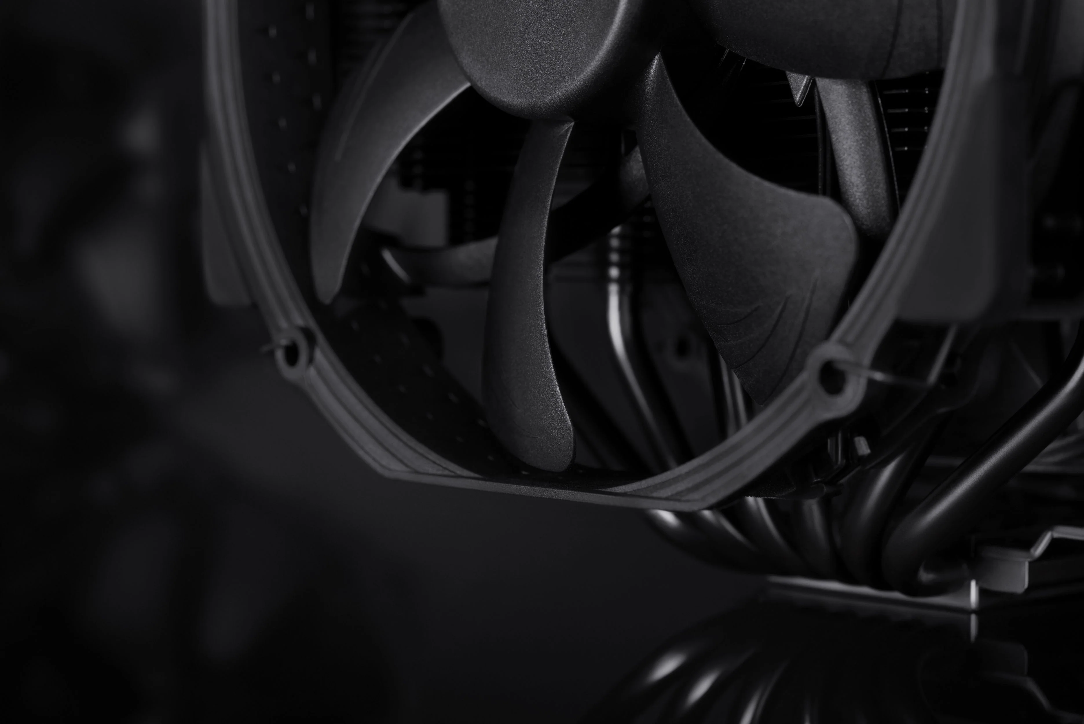 Noctua NH-D15 Chromax.Black Dual-Tower CPU Cooler - Image 3