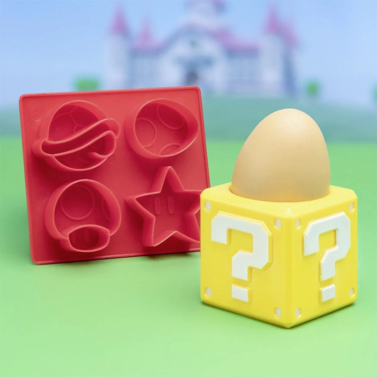 Paladone Super Mario Question Block Egg Cup & Toast Cutter (PP8378NN) - Image 5