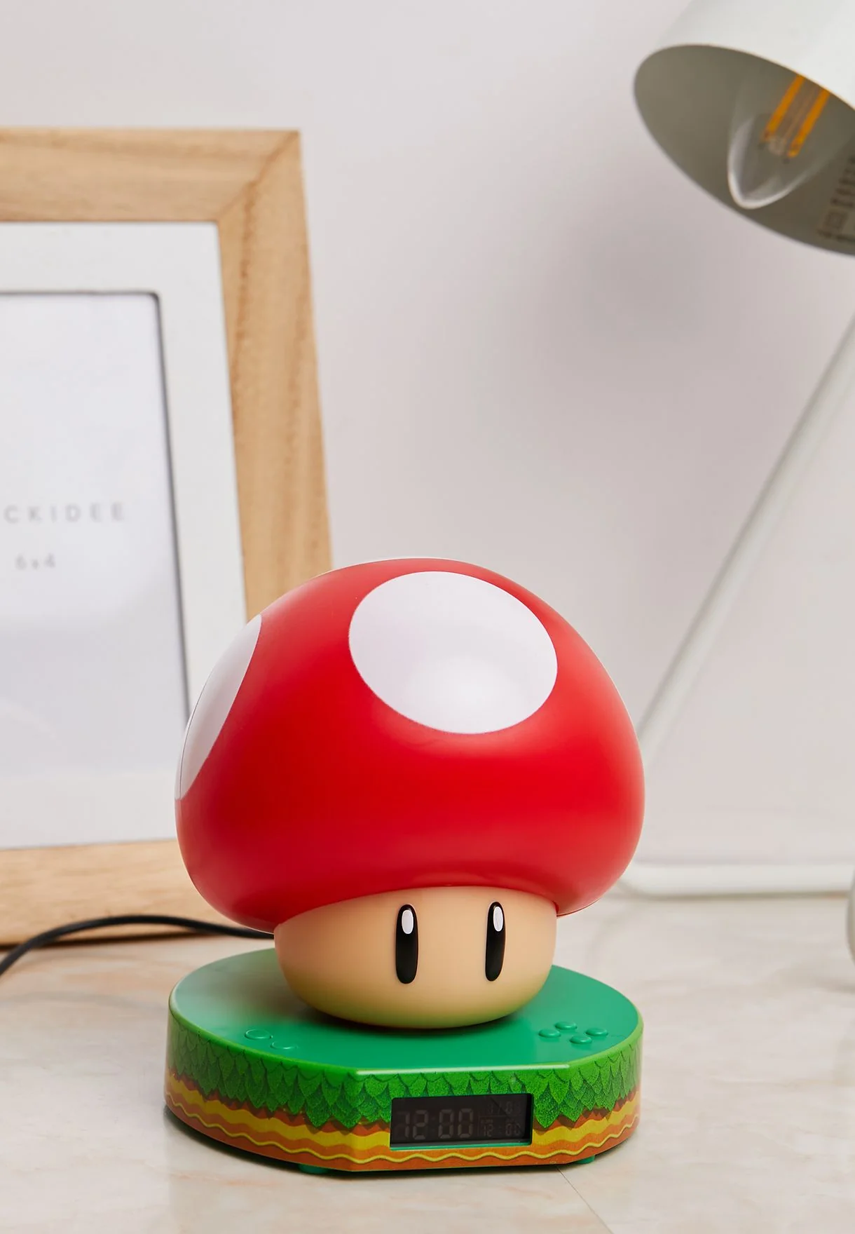 Paladone Super Mario Super Mushroom Digital Alarm Clock (PP10064NN) - Image 2