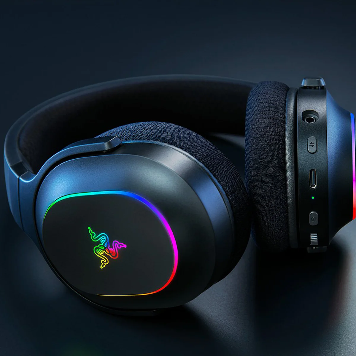 Razer Barracuda X Chroma Wireless Multi-Platform Gaming & Mobile Headset (Black, White, Phantom Green, Phantom White) - Image 11