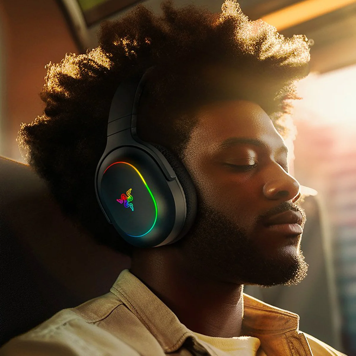 Razer Barracuda X Chroma Wireless Multi-Platform Gaming & Mobile Headset (Black, White, Phantom Green, Phantom White) - Image 9