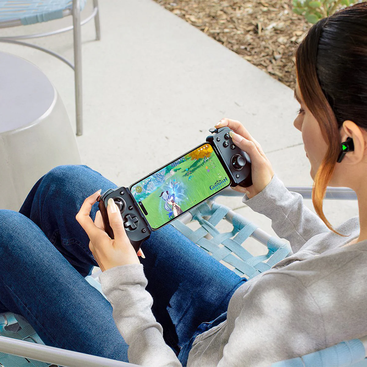 Razer Kishi V3 USB-C Gaming Controller for Android & iPhone (Black, Phantom White) - Image 7