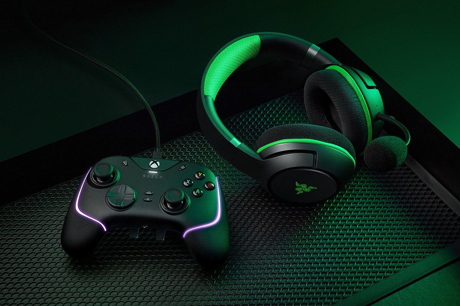 Razer Wolverine V2 Chroma Wired Gaming Controller For Xbox Series X (Black) - Image 5