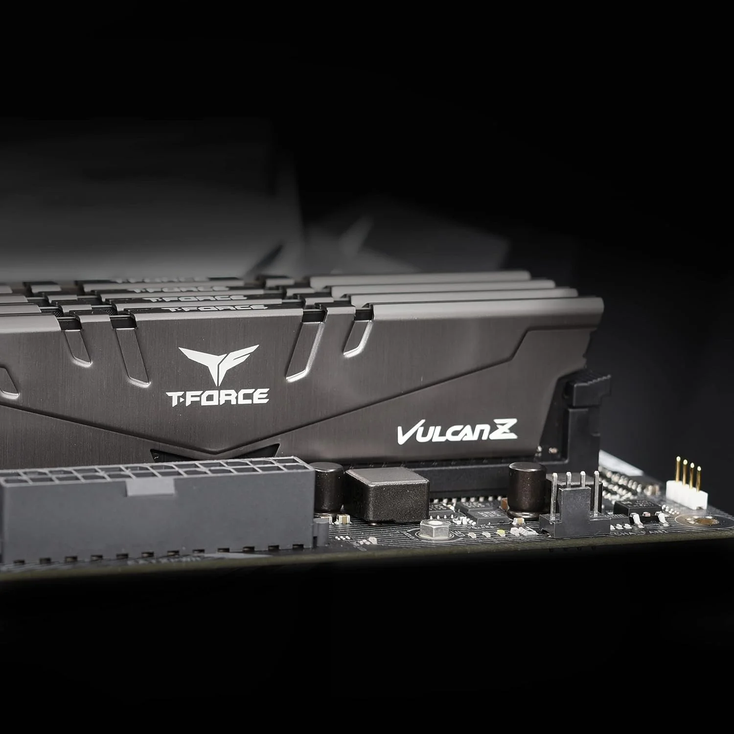 Teamgroup T-Force Vulcan Z 32GB (2X16GB) DDR4 3600MHZ CL18-22-22-42 1.35V Desktop Memory (Grey) (TLZGD432G3600HC18JDC01) - Image 6
