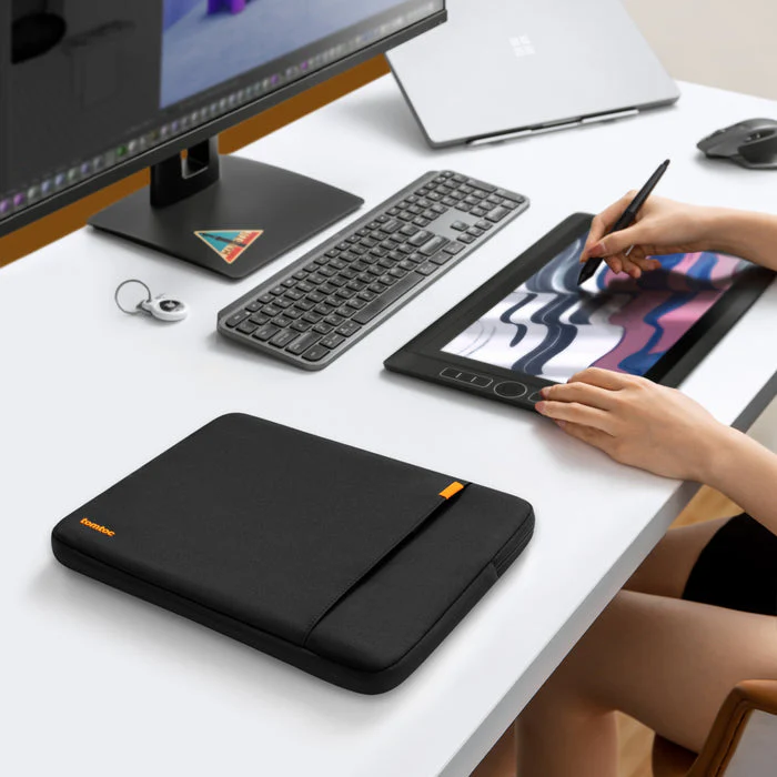 Tomtoc Defender-A13 Laptop Sleeve For 14-Inch Macbook Pro - Image 8