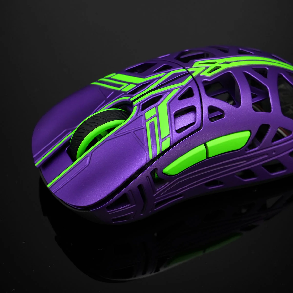 WLMouse Sword X Magnesium Gaming Mouse (White, Purple, Pink, Silver, Black, Red, Amethyst, Ruby, Emerald, Sapphire, Onyx, Topaz) - Image 10