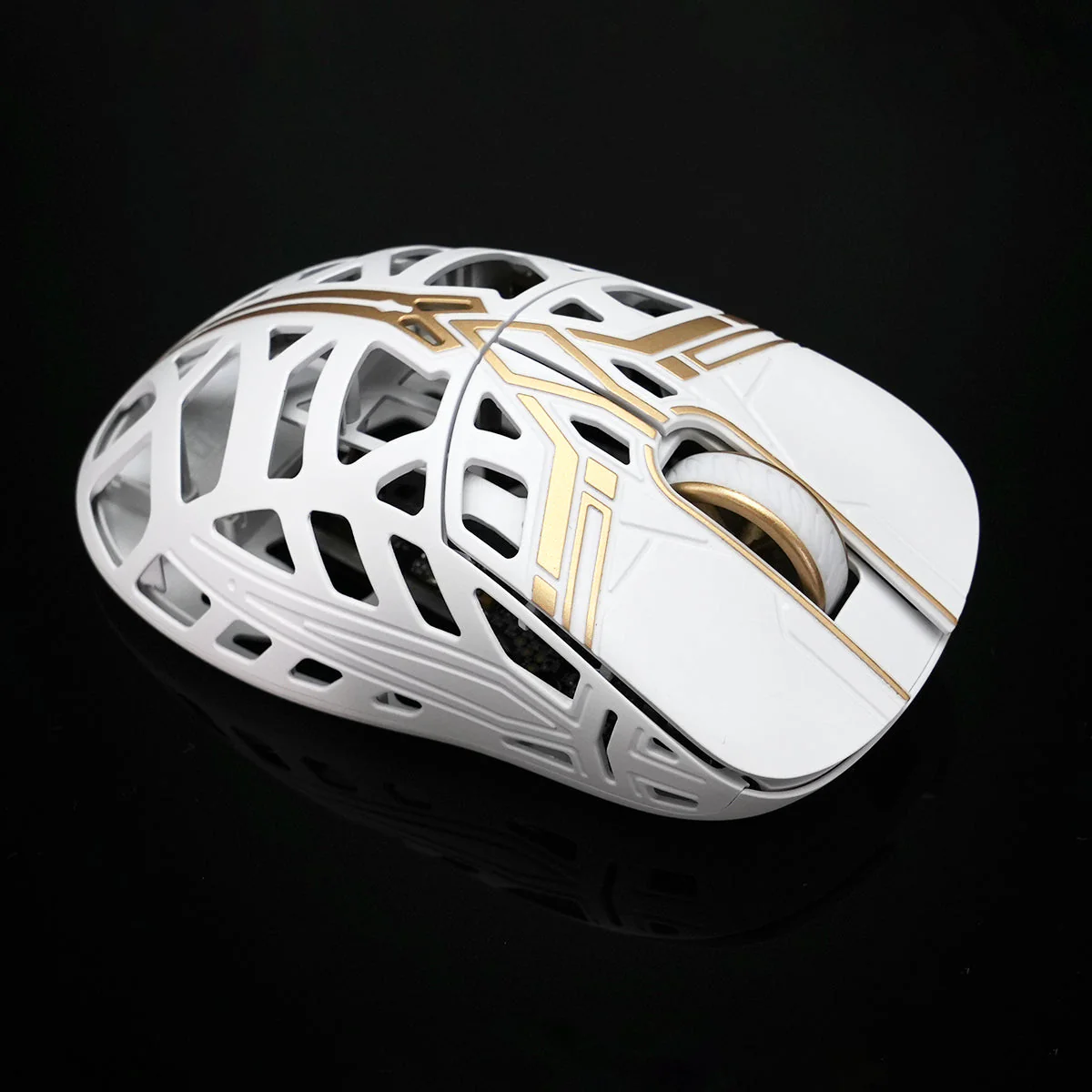 WLMouse Sword X Magnesium Gaming Mouse (White, Purple, Pink, Silver, Black, Red, Amethyst, Ruby, Emerald, Sapphire, Onyx, Topaz) - Image 5